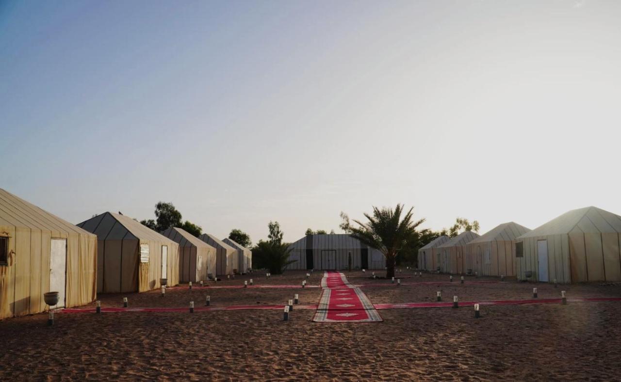 Tourza Desert Camp "Tents With Heating" Merzuga Kültér fotó
